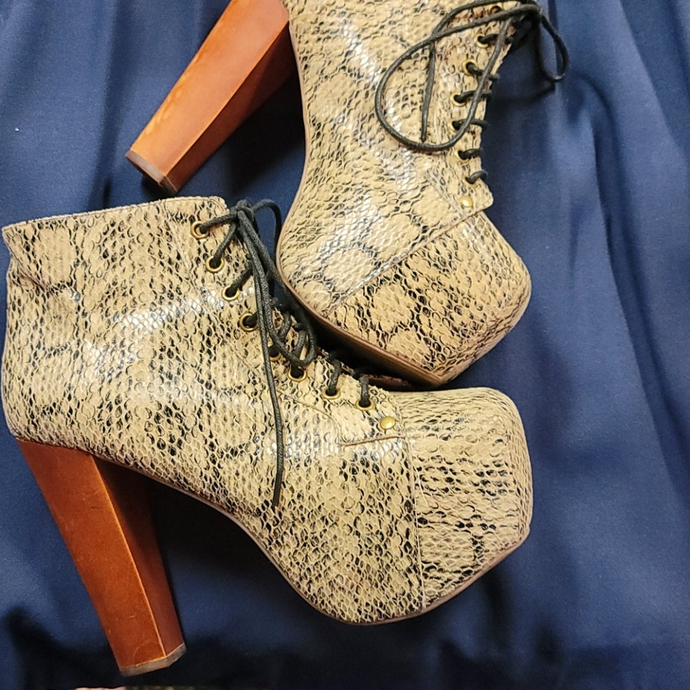 SOLD* jeffrey campbell snakeskin booties - Picture 5 of 6